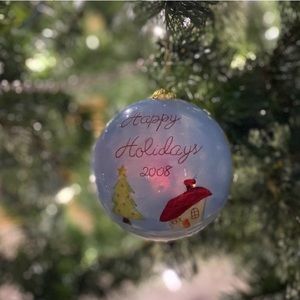 ✨2/$40✨ Rare Vintage 2008 Family Christmas
Ornament 🎅🏻☃️